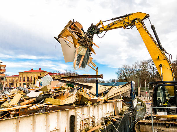 Best Yard Waste Removal  in Clear Lake, WI
